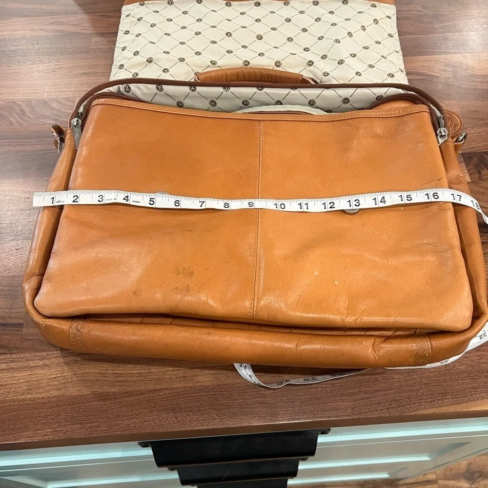 Andrew Phillips Vaqueta Napa laptop bag in used condition
